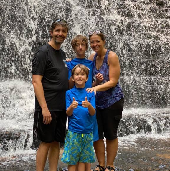 Meet your Posher, Yvonda - Picture 1 of 1